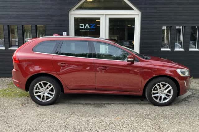 Volvo XC60 (2014) thumbnail 2