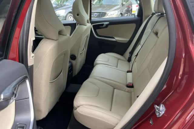 Volvo XC60 (2014) thumbnail 6