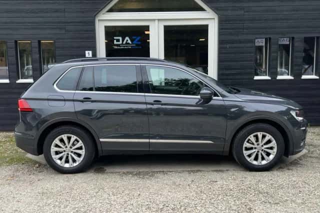 Volkswagen Tiguan (2020) thumbnail 2