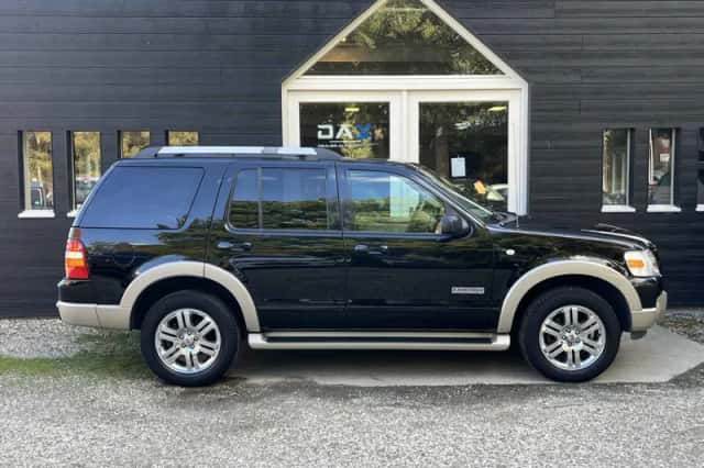 Ford Explorer (2007) thumbnail 2