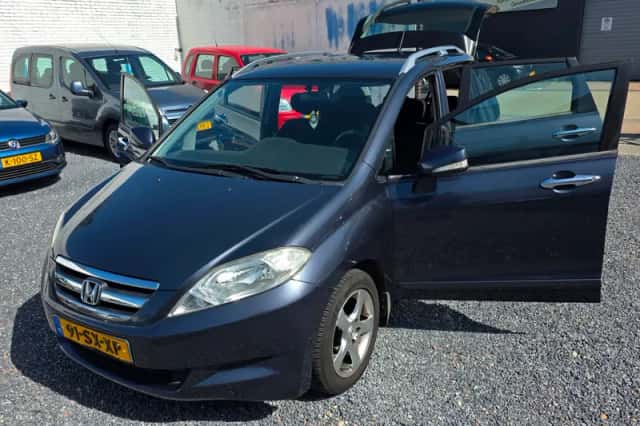 Honda FR-V (2006) thumbnail 1