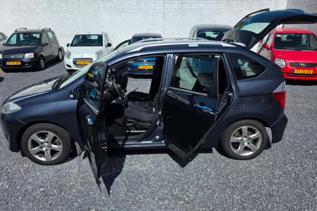 Honda FR-V (2006) thumbnail 6