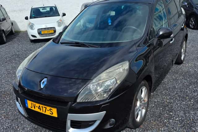 Renault Scénic (2010) thumbnail 3