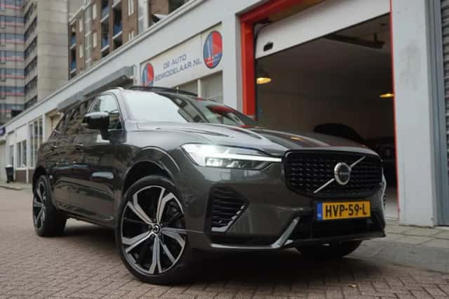 Volvo XC60 (2022) thumbnail 1