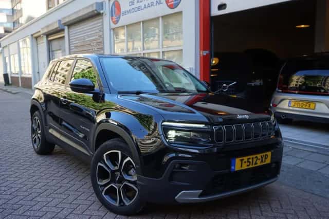 Jeep Avenger (2023) thumbnail 1