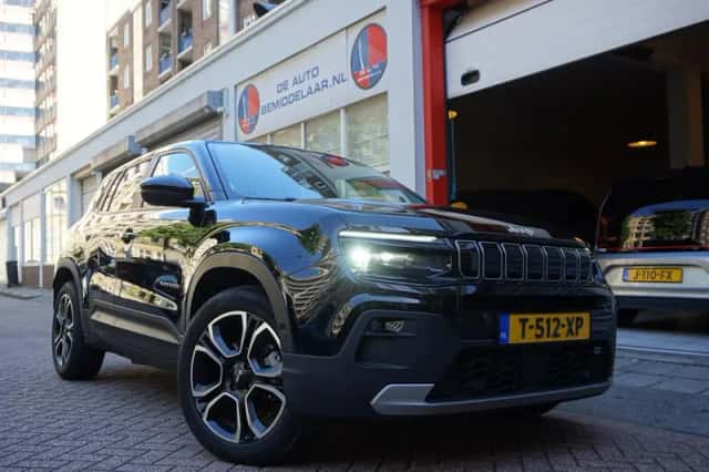 Jeep Avenger (2023) thumbnail 2