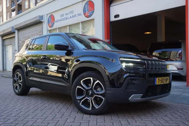 Jeep Avenger (2023) thumbnail 3