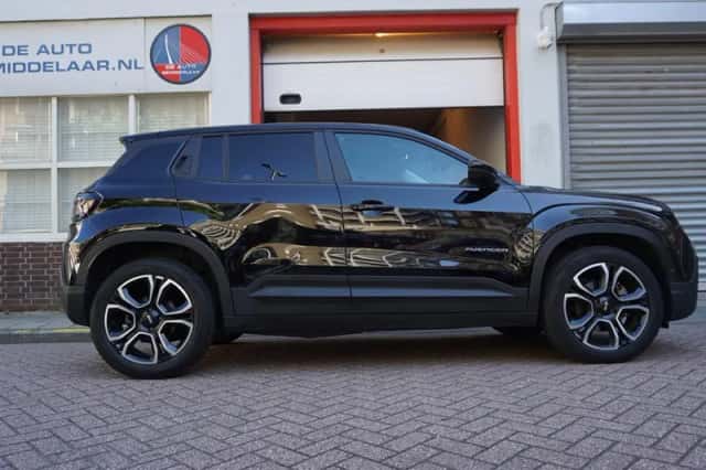 Jeep Avenger (2023) thumbnail 4