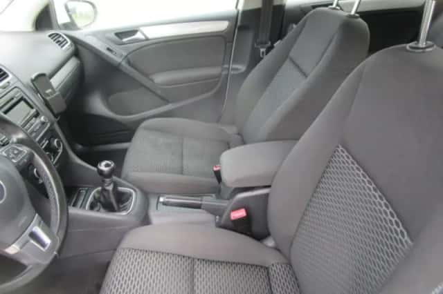 Volkswagen Golf (2012) thumbnail 6