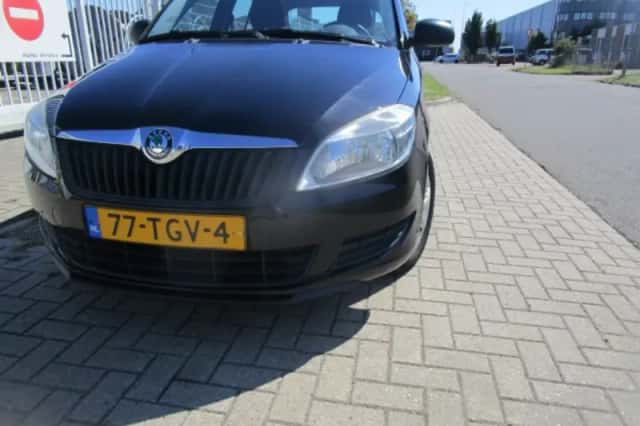 Škoda Fabia (2012) thumbnail 2