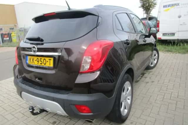 Opel Mokka (2016) thumbnail 3
