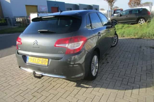 Citroën C4 (2013) thumbnail 3