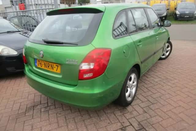 Škoda Fabia (2010) thumbnail 3
