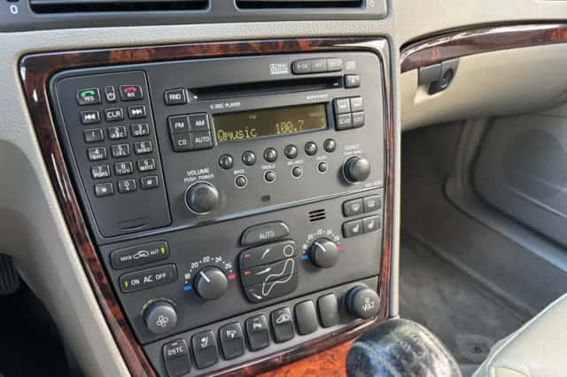 Volvo S60 (2004) thumbnail 5