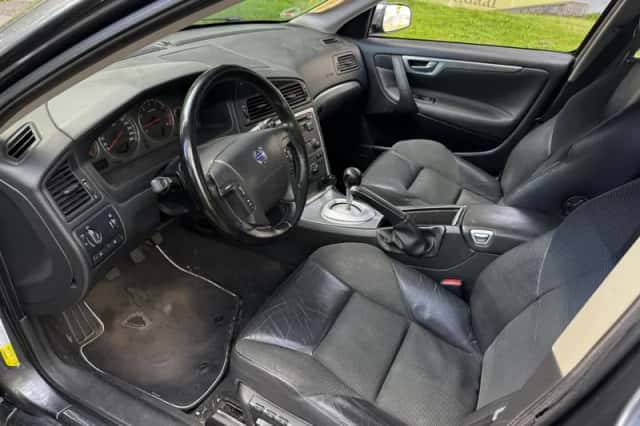 Volvo V70 (2005) thumbnail 2