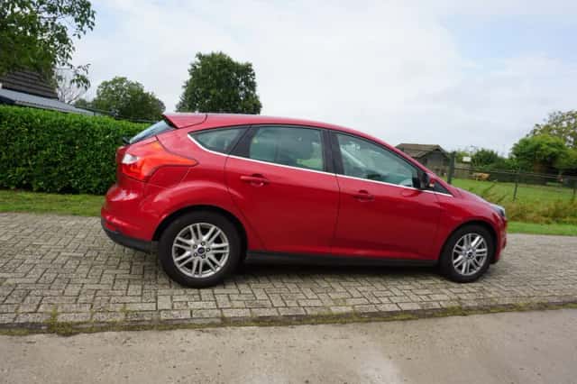 Ford Focus (2012) thumbnail 6