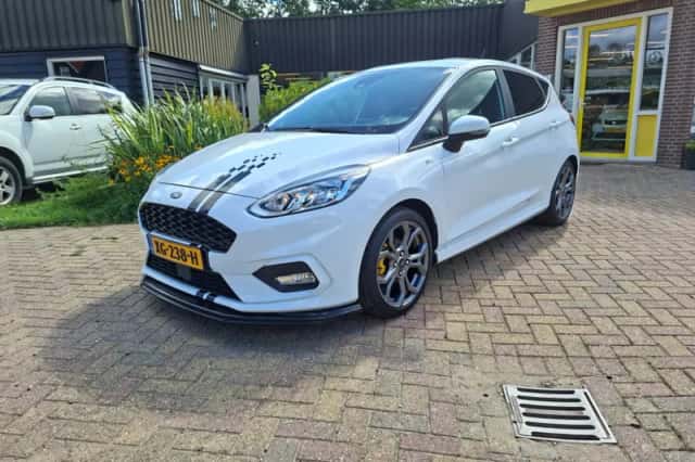 Ford Fiesta (2018) thumbnail 1