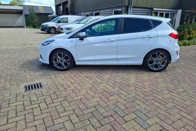 Ford Fiesta (2018) thumbnail 5
