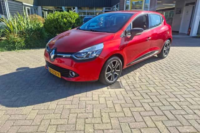 Renault Clio (2013) thumbnail 1