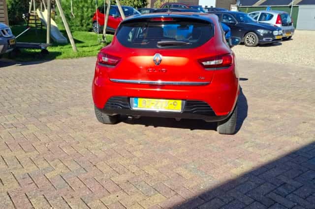 Renault Clio (2013) thumbnail 4