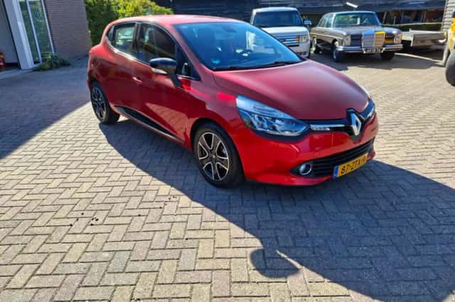 Renault Clio (2013) thumbnail 6