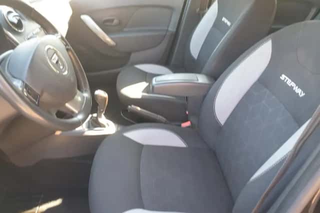 Dacia Sandero (2016) thumbnail 6