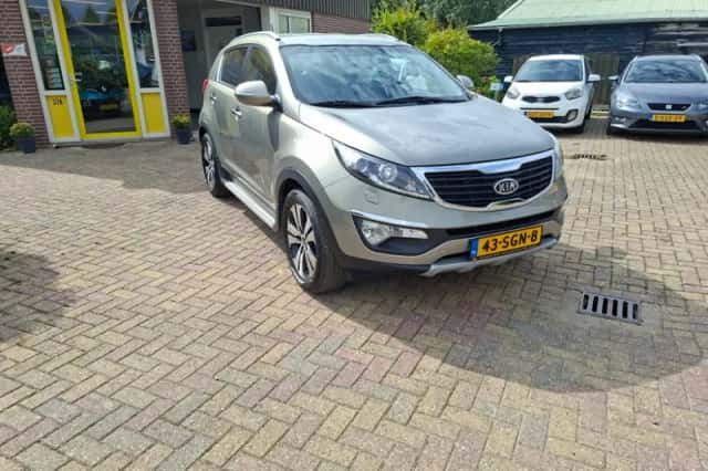 Kia Sportage (2011) thumbnail 6