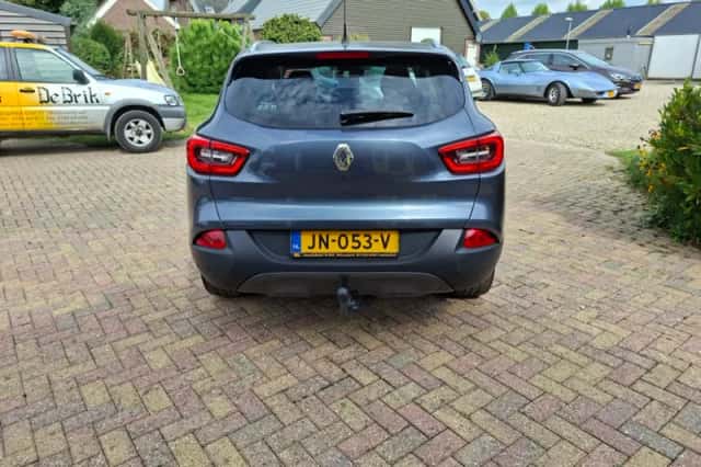 Renault Kadjar (2016) thumbnail 4