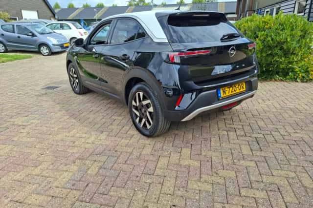 Opel Mokka-e (2021) thumbnail 3
