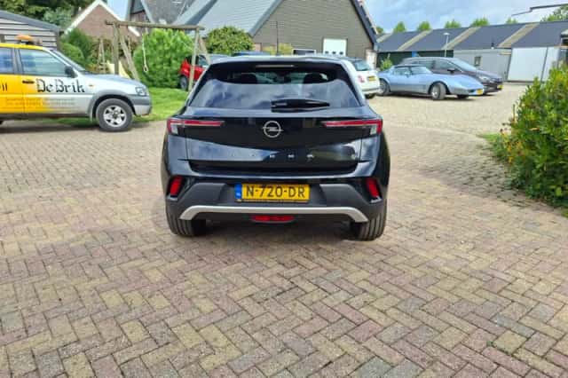 Opel Mokka-e (2021) thumbnail 4
