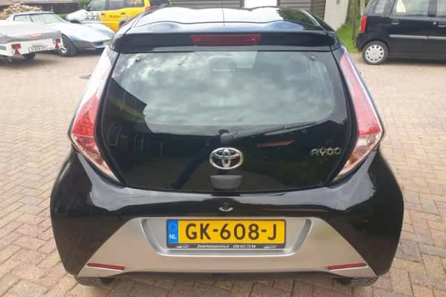 Toyota Aygo (2015) thumbnail 4
