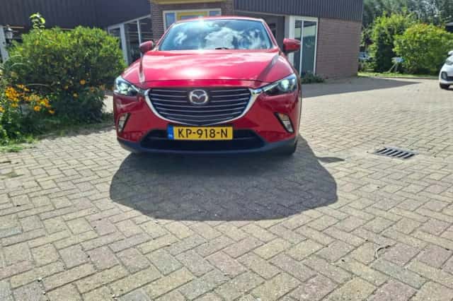 Mazda CX-3 (2016) thumbnail 2