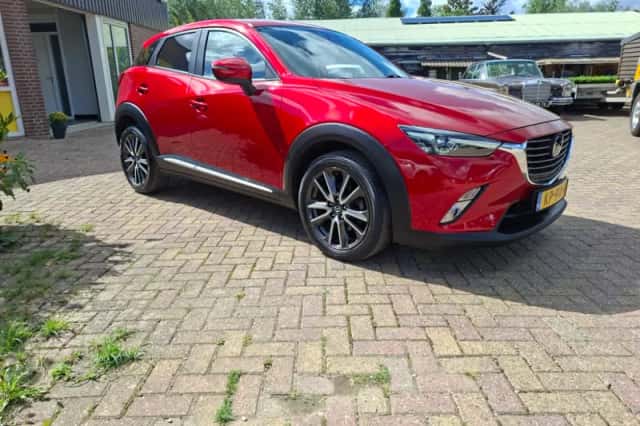 Mazda CX-3 (2016) thumbnail 3