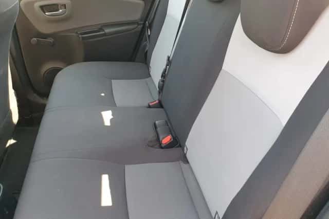 Toyota Yaris (2018) thumbnail 5