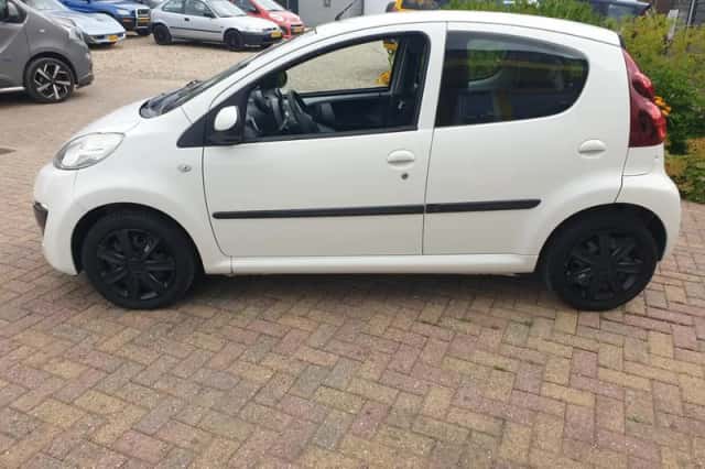 Peugeot 107 (2013) thumbnail 2