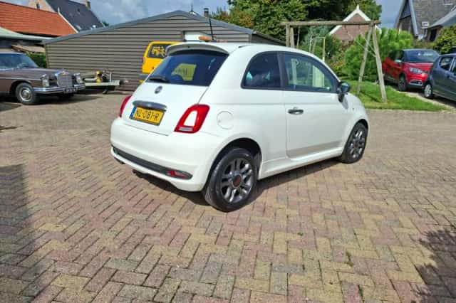 Fiat 500 (2017) thumbnail 4
