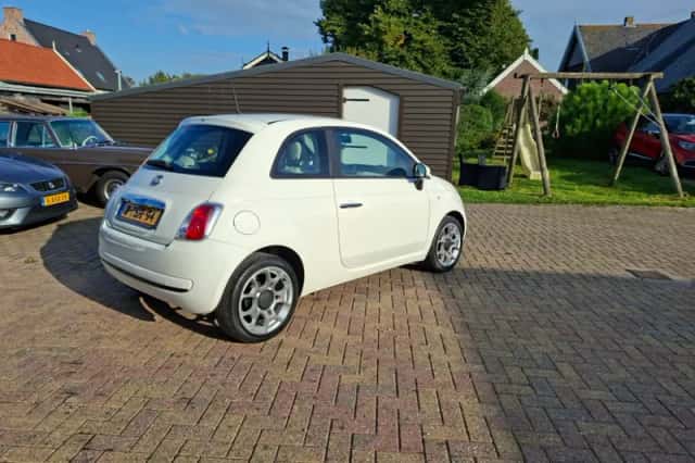 Fiat 500 (2014) thumbnail 4