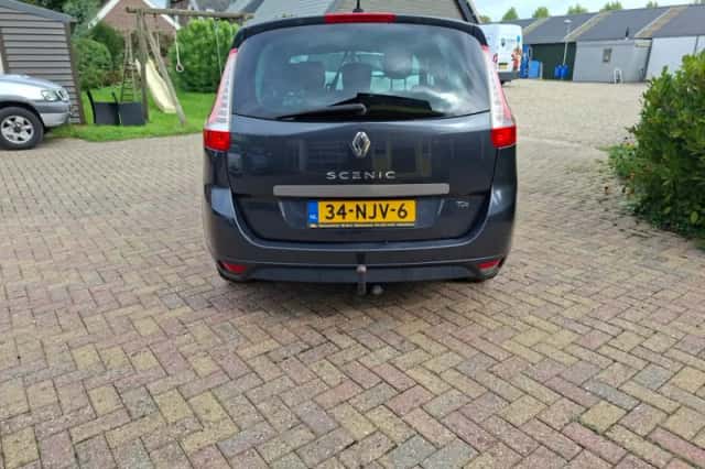 Renault Grand Scénic (2010) thumbnail 4