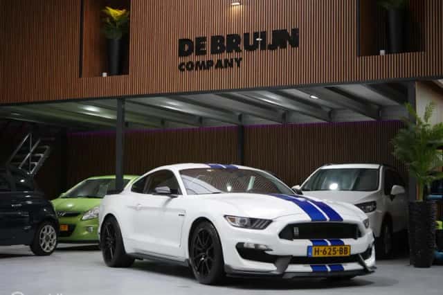 Ford Mustang (2019) thumbnail 4