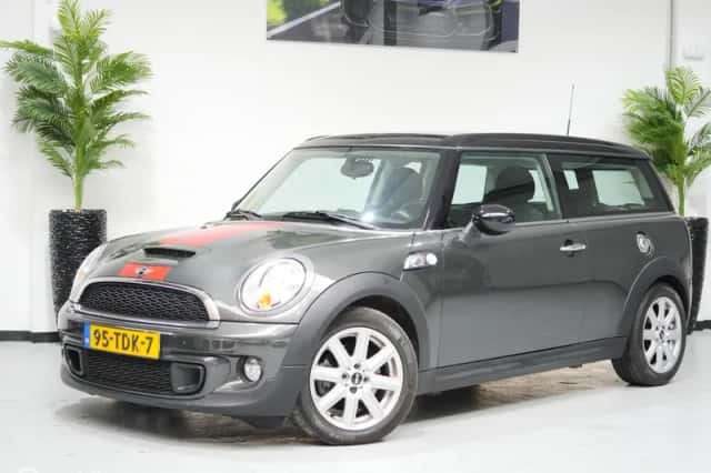 MINI Clubman (2012) thumbnail 6