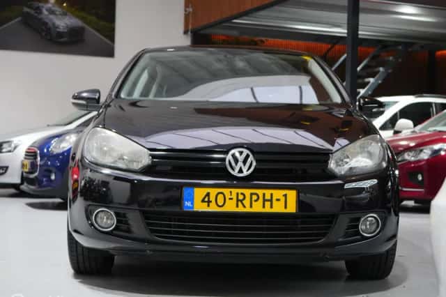 Volkswagen Golf (2011) thumbnail 5