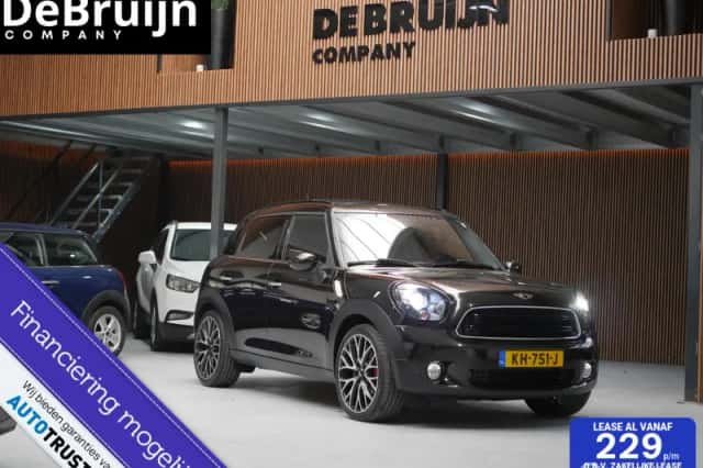 MINI Countryman (2016) thumbnail 1