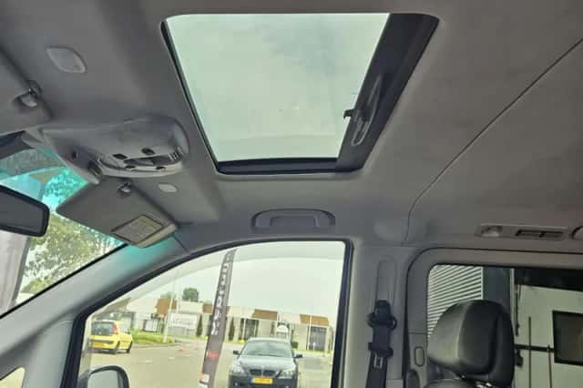 Mercedes-Benz Viano (2008) thumbnail 6