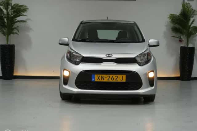 Kia Picanto (2019) thumbnail 5