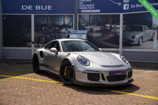 Porsche 911 (2016) thumbnail 2