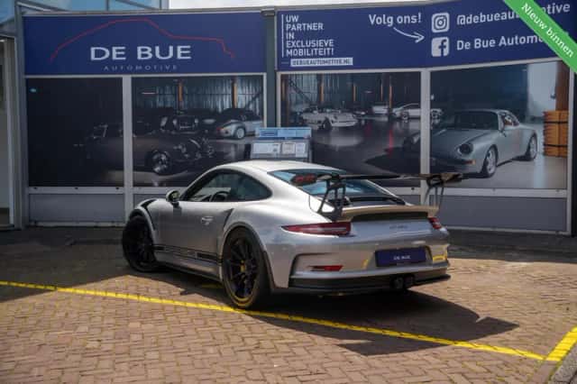 Porsche 911 (2016) thumbnail 3