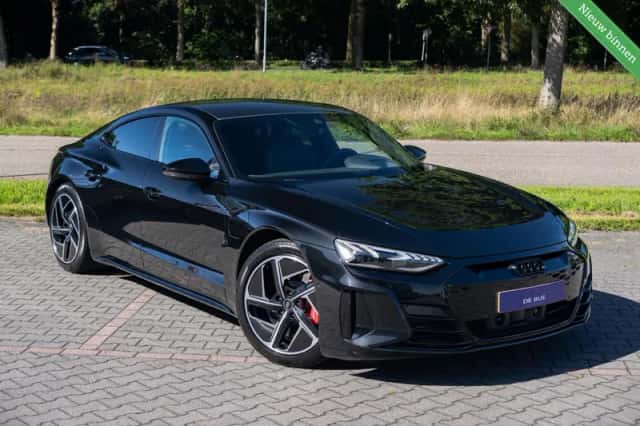 Audi e-tron GT (2021) thumbnail 2