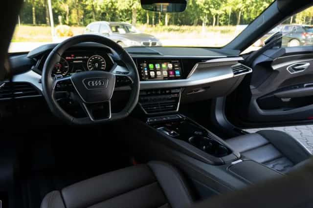 Audi e-tron GT (2021) thumbnail 6