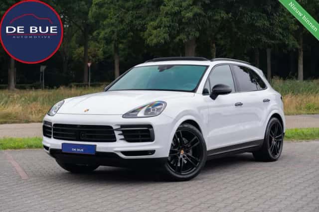 Porsche Cayenne (2022) thumbnail 1