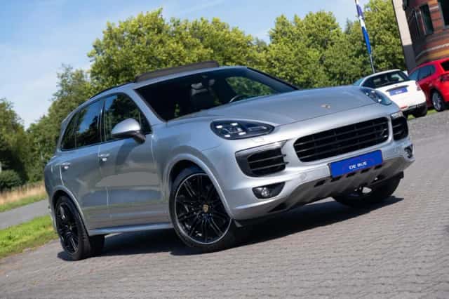 Porsche Cayenne (2016) thumbnail 4